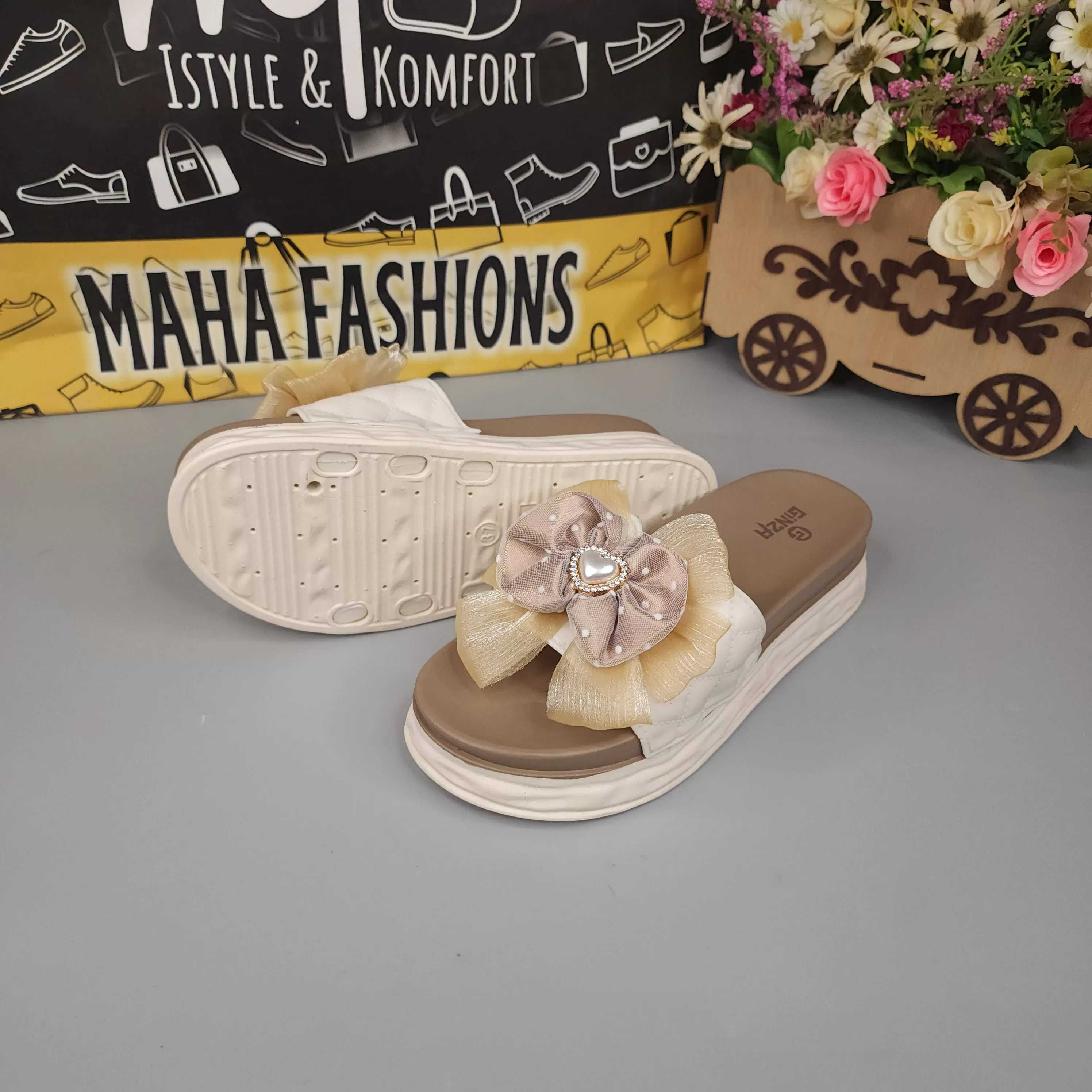 Beige Floral Slides