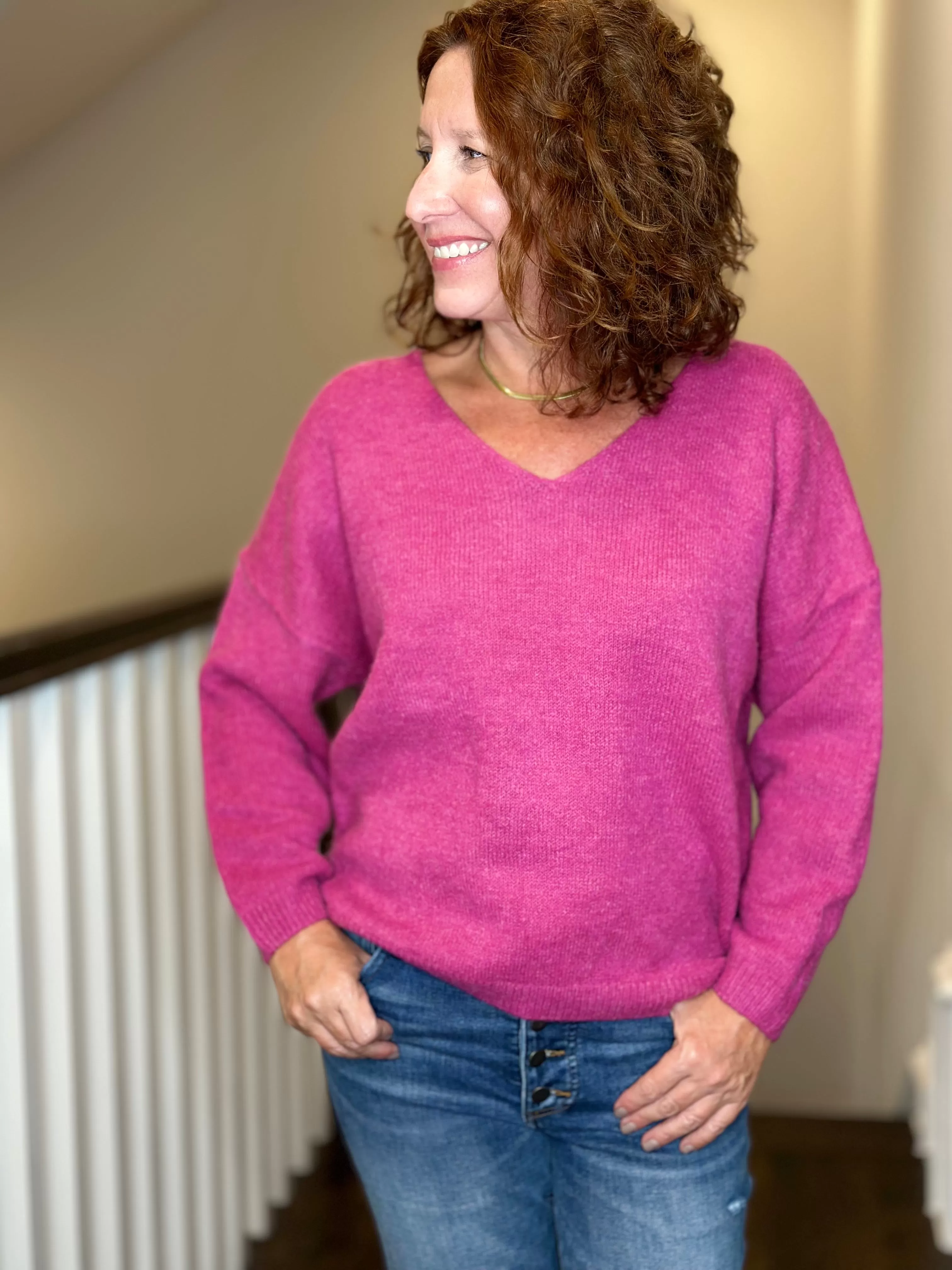 Esqualo V Neck Sweater in Fuchsia