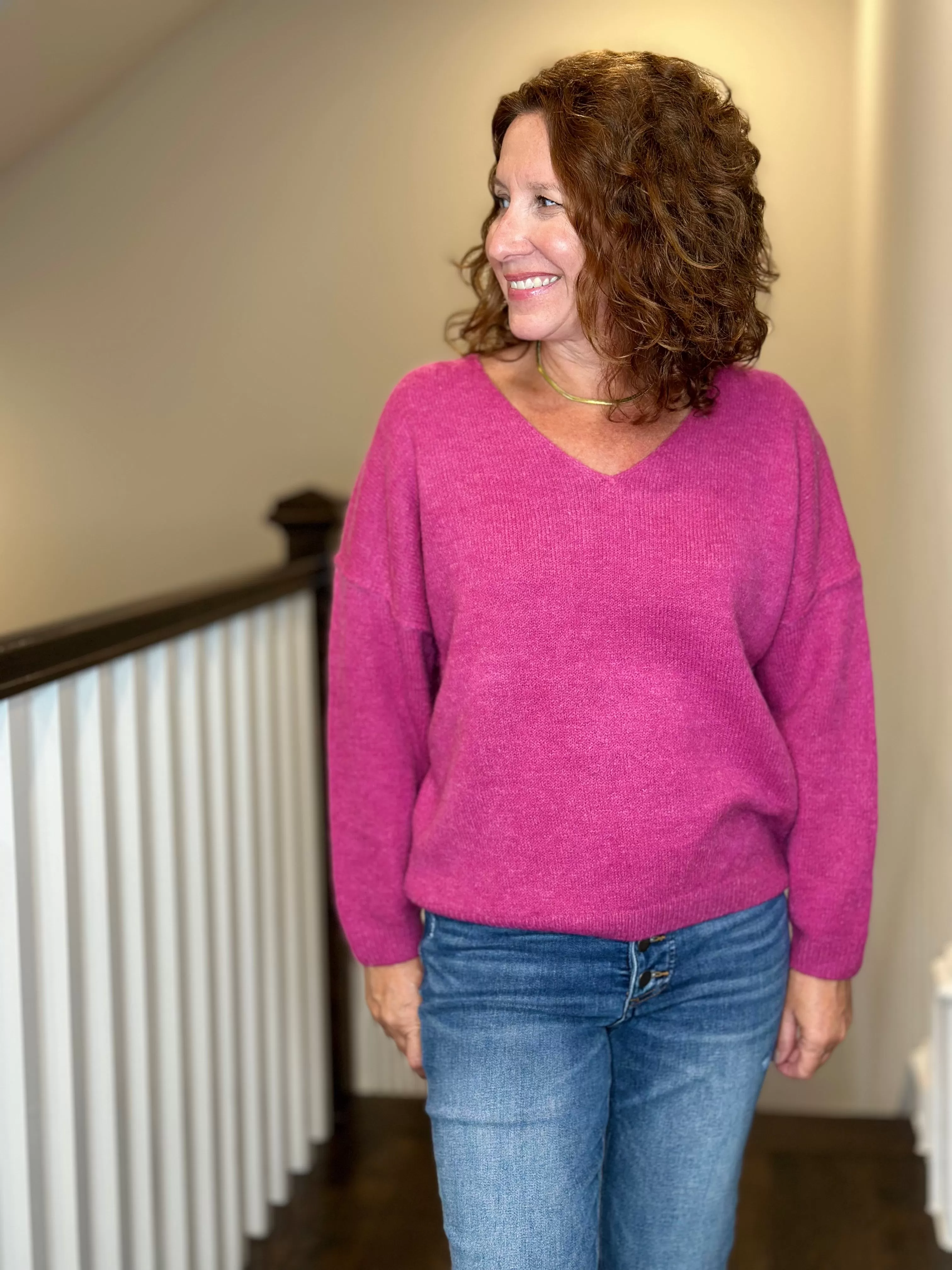 Esqualo V Neck Sweater in Fuchsia