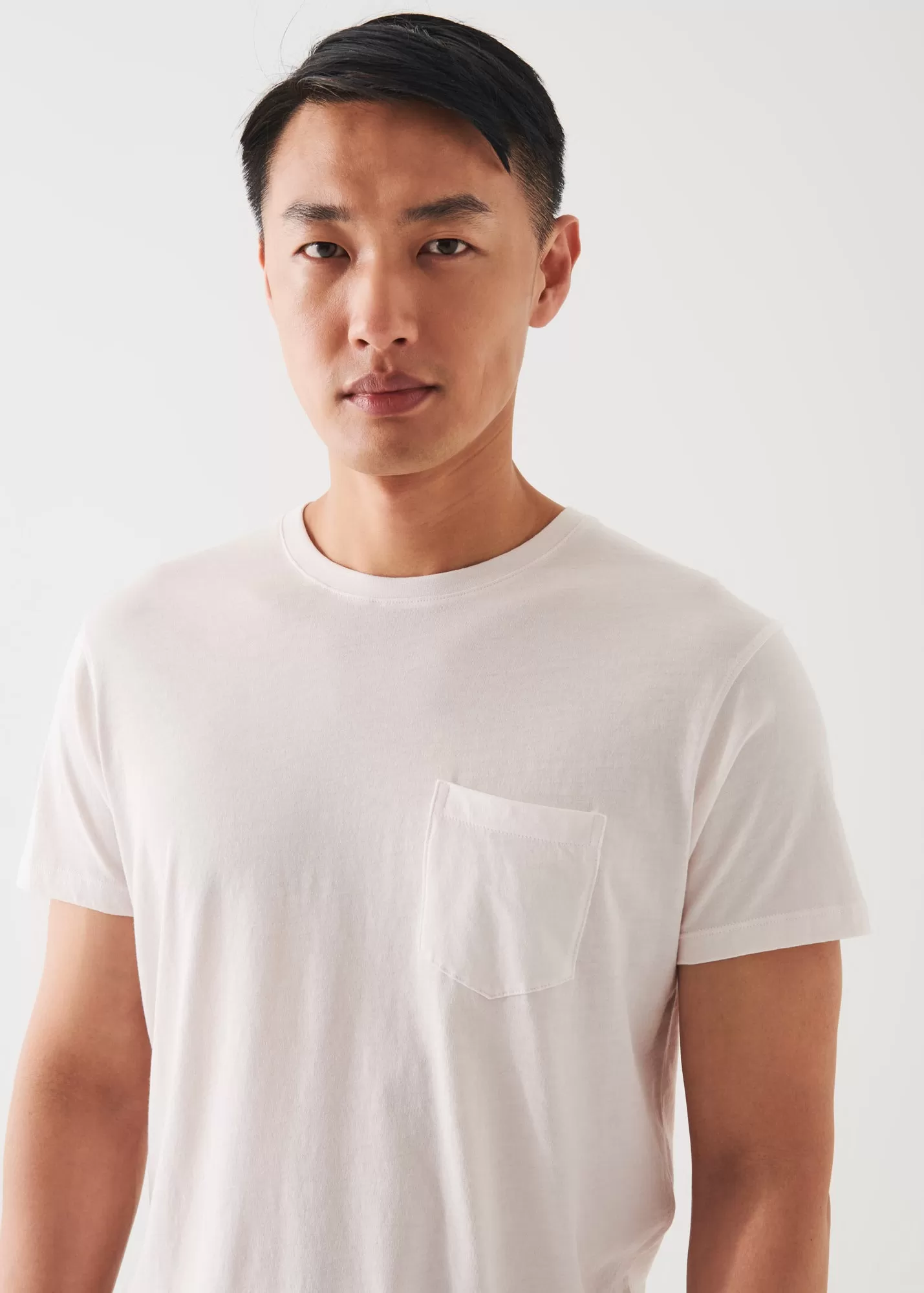 LIGHTWEIGHT PIMA COTTON POCKET T-SHIRT