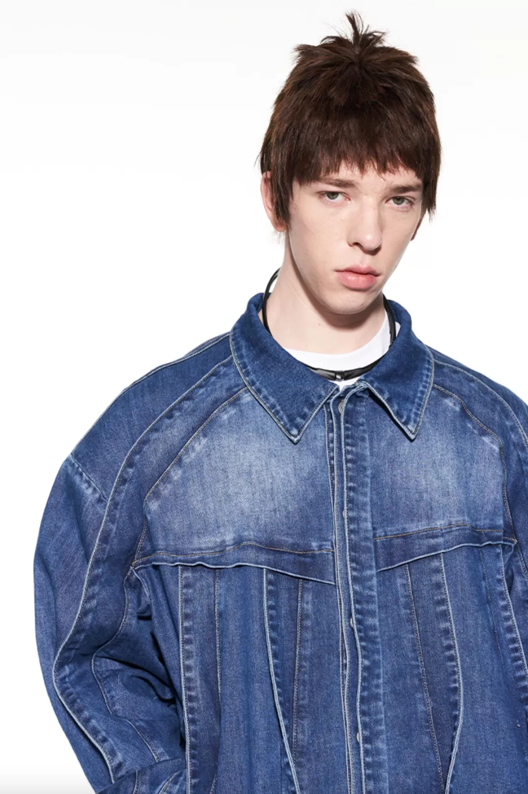 MULTI-LAYERED PANELS DENIM JACKET - BLUE