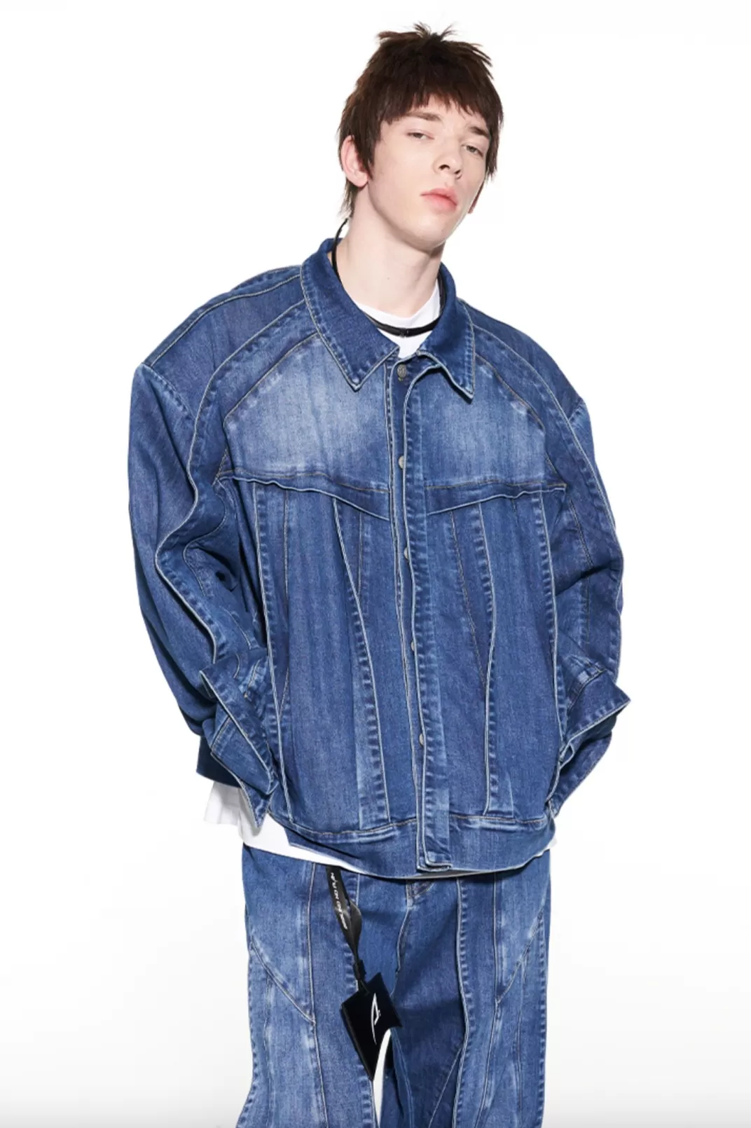 MULTI-LAYERED PANELS DENIM JACKET - BLUE