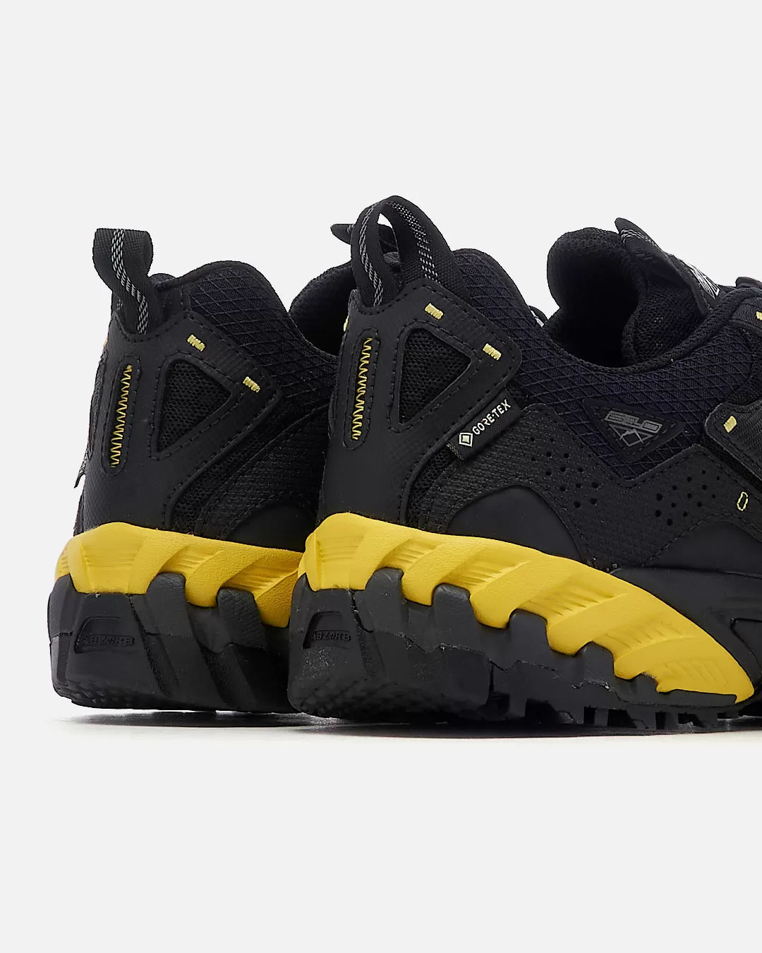 New Balance Goretex ML610XD - Black / Yellow