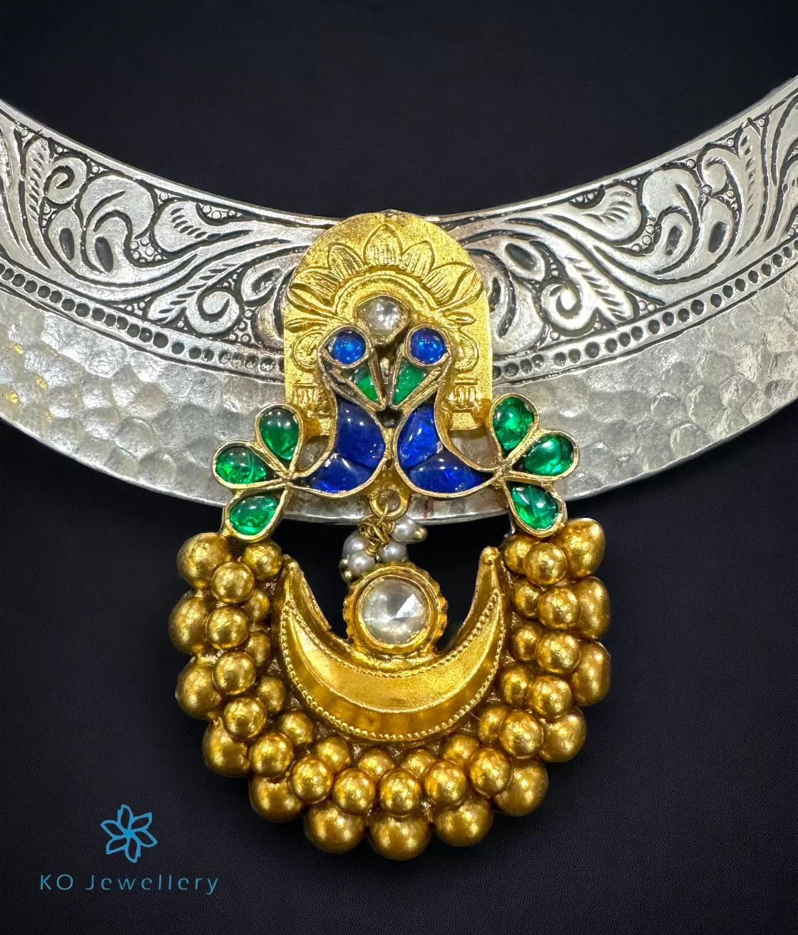 The Saras Silver Peacock Hasli Necklace (2 tone)